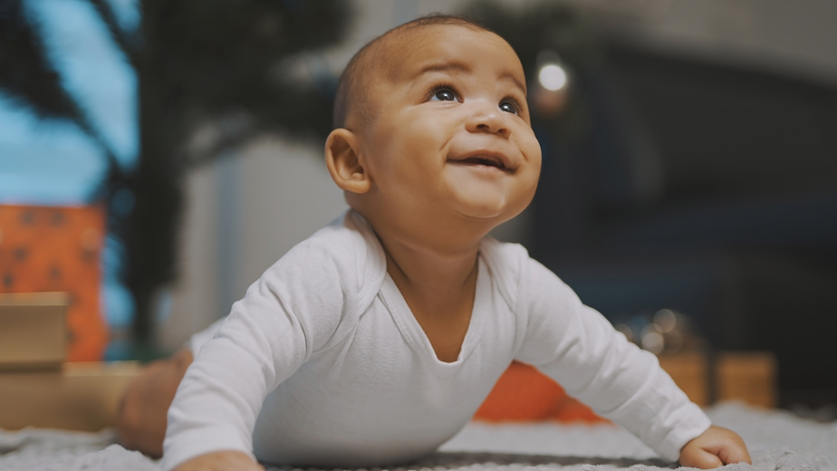 A baby looking up